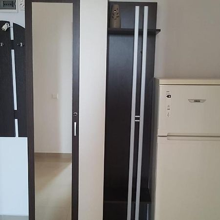 Apartament Teo Caransebeş Екстериор снимка